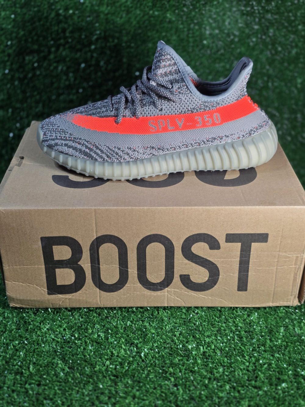 adidas Yeezy Boost 350 V2 Beluga Reflective Gray & Red Sneakers Size 8.5